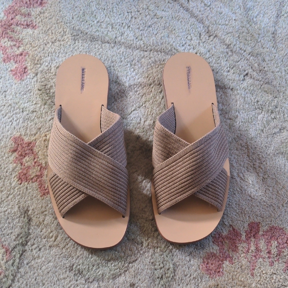 🆕 EVERLANE The Day Crossover Sandal - Picture 2 of 13